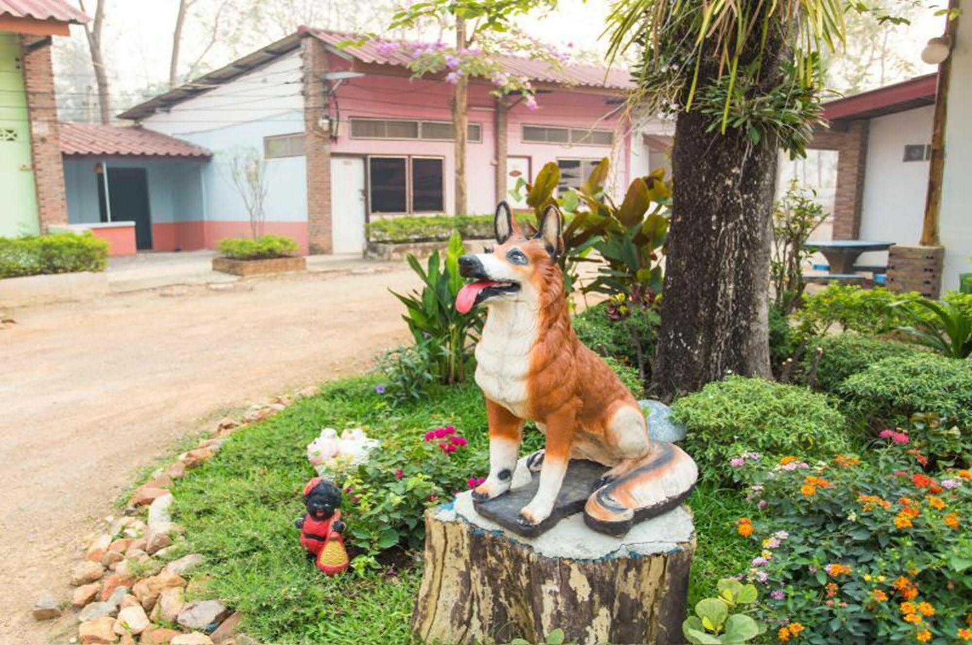 Yada Resort Suan Phueng Exterior photo